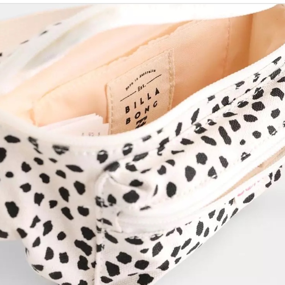 Billabong Cream & Black Spotted Kids Fanny Pack - Picture 3 of 6
